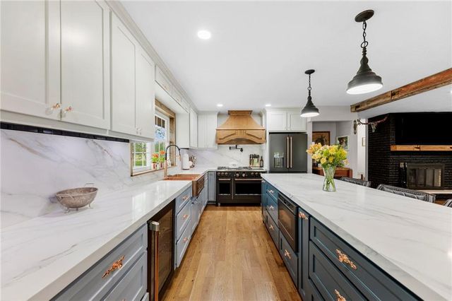 32240 N Rockville Road, Louisburg, KS 66053