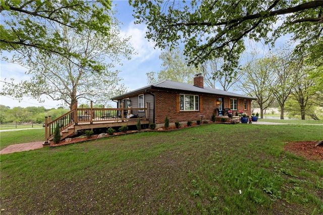 32240 N Rockville Road, Louisburg, KS 66053