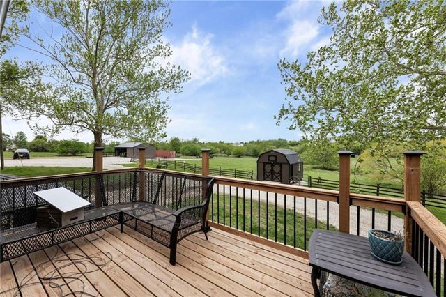 32240 N Rockville Road, Louisburg, KS 66053