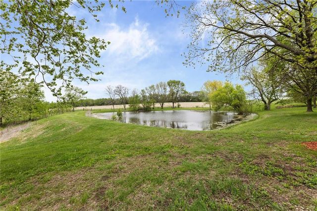 32240 N Rockville Road, Louisburg, KS 66053