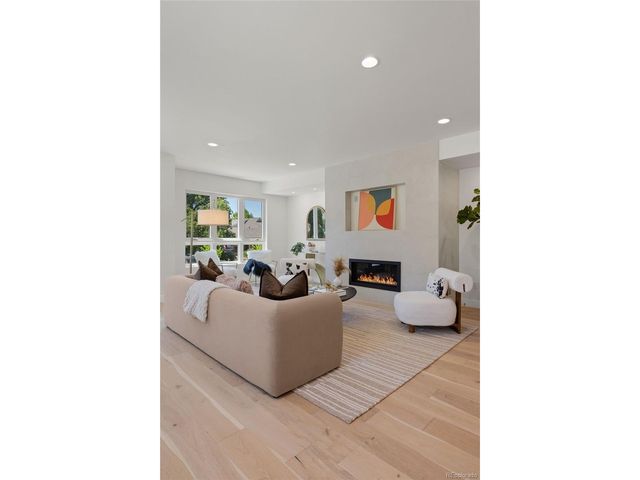 2198 S Sherman St, Denver, CO 80210