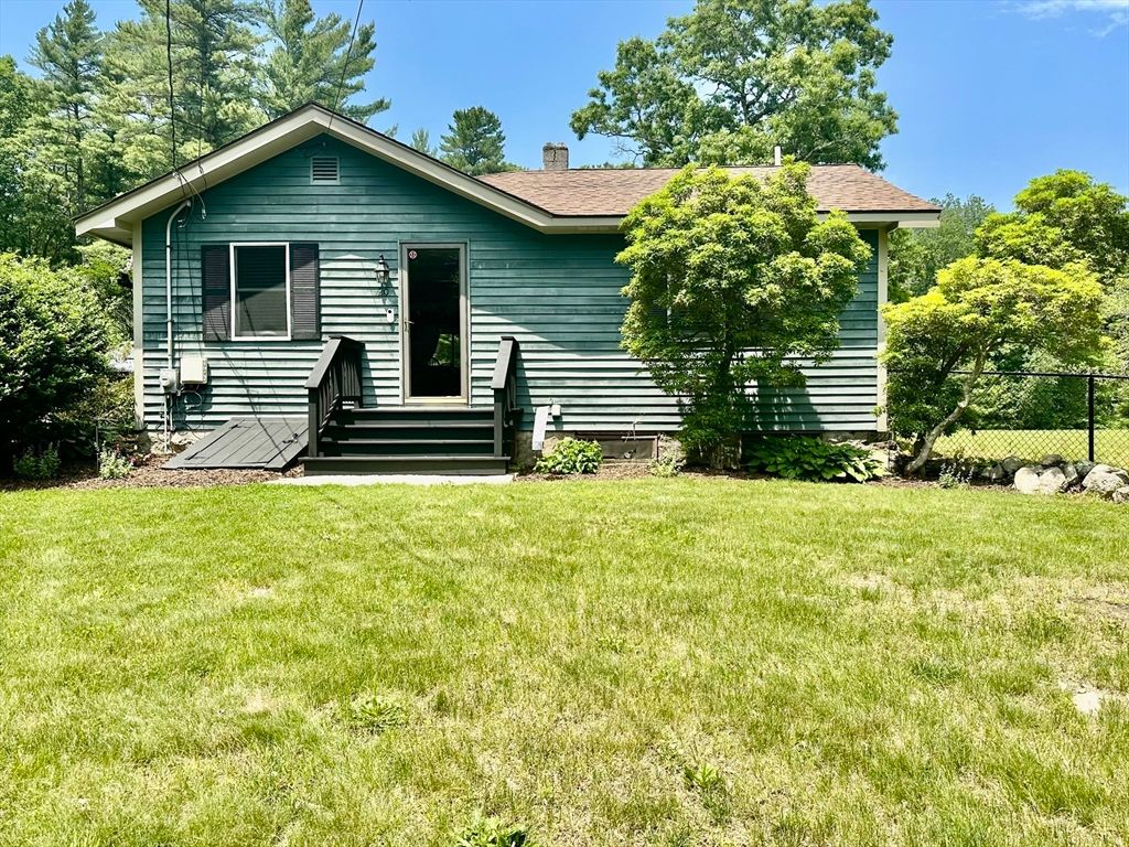 20 Benson Street, Middleboro, MA 02346