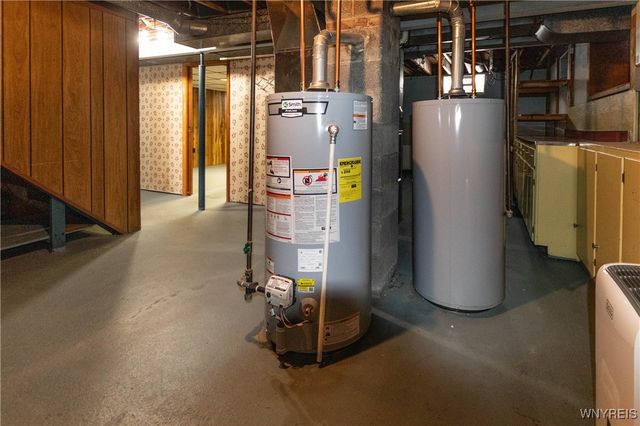 194 Boncroft Drive Upper, West Seneca, NY 14224