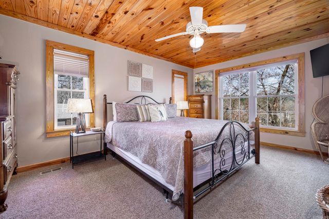 23 Fineza Way, Hot Springs Village, AR 71909