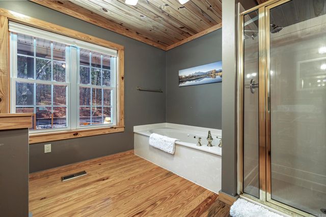 23 Fineza Way, Hot Springs Village, AR 71909