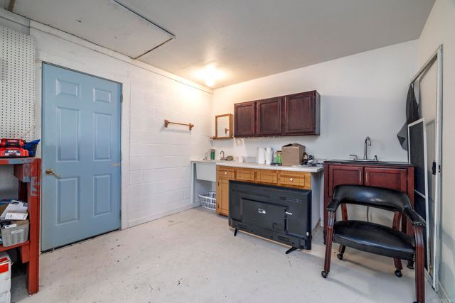 23 Fineza Way, Hot Springs Village, AR 71909