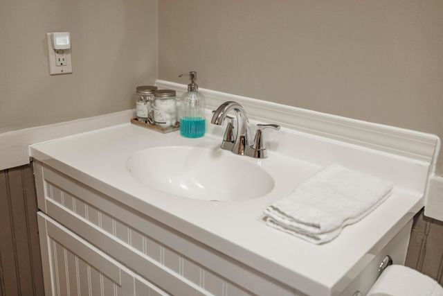 23 Fineza Way, Hot Springs Village, AR 71909