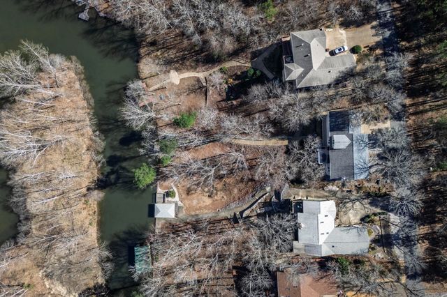 23 Fineza Way, Hot Springs Village, AR 71909