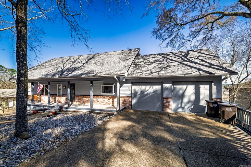 23 Fineza Way, Hot Springs Village, AR 71909