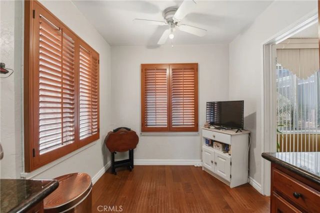 9716 S Van Ness, Los Angeles, CA 90047