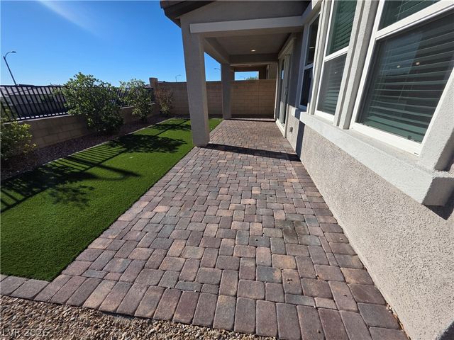 8922 Wallner Street, Las Vegas, NV 89166
