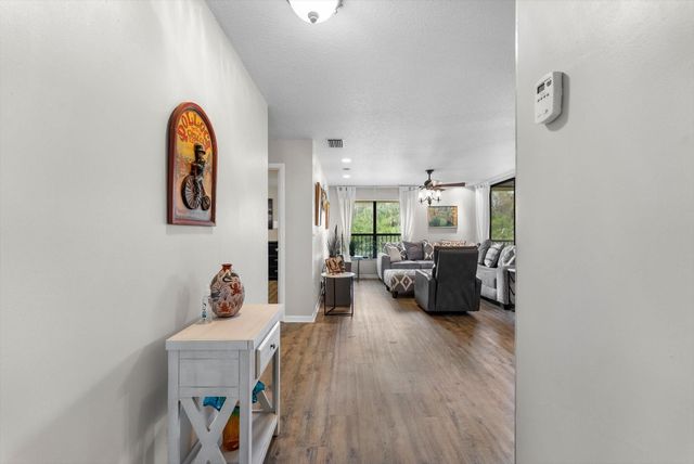 2684 N Carambola Circle 1768, Pompano Beach, FL 33066