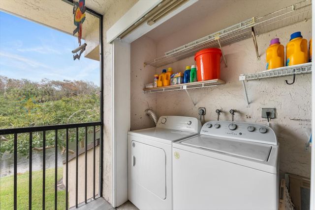 2684 N Carambola Circle 1768, Pompano Beach, FL 33066