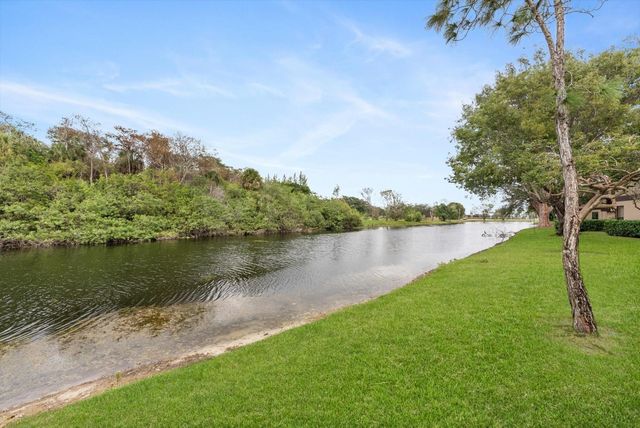 2684 N Carambola Circle 1768, Pompano Beach, FL 33066