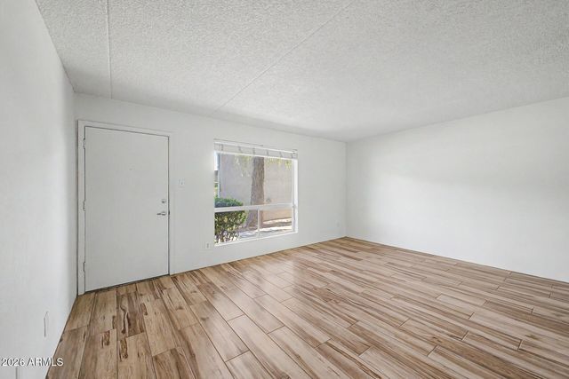 7141 N 16TH Street 10, Phoenix, AZ 85020