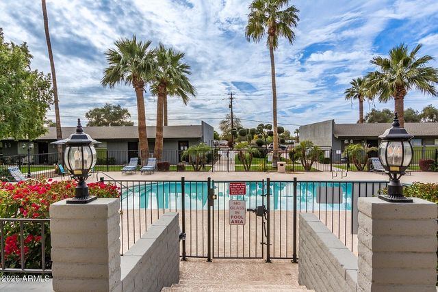 7141 N 16TH Street 10, Phoenix, AZ 85020
