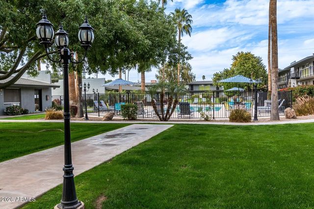 7141 N 16TH Street 10, Phoenix, AZ 85020