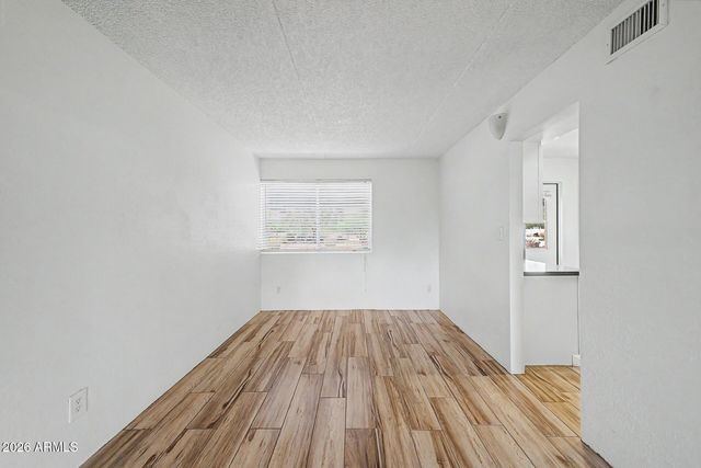 7141 N 16TH Street 10, Phoenix, AZ 85020