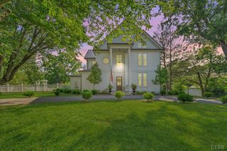 1221 Oakwood, Bedford, VA 24523