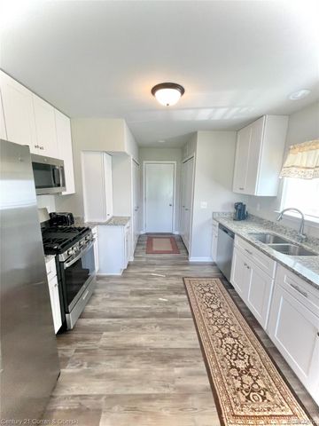 31695 Augusta Drive, Romulus, MI 48174