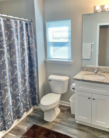 31695 Augusta Drive, Romulus, MI 48174