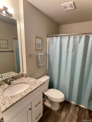 31695 Augusta Drive, Romulus, MI 48174