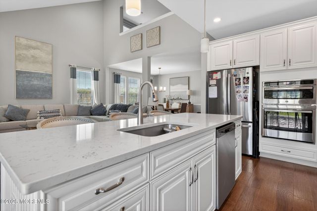 33 Samuel Drive, Barnegat, NJ 08005