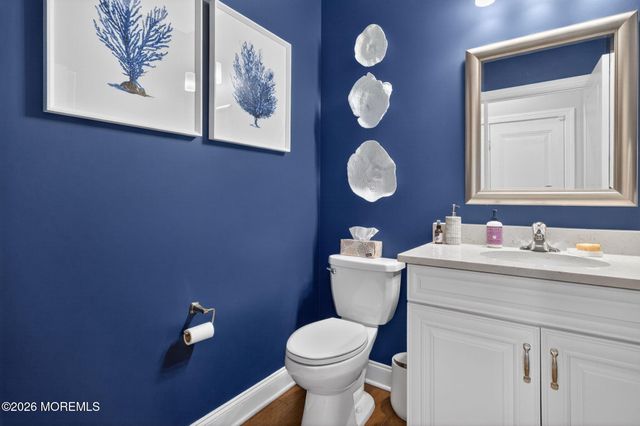 33 Samuel Drive, Barnegat, NJ 08005