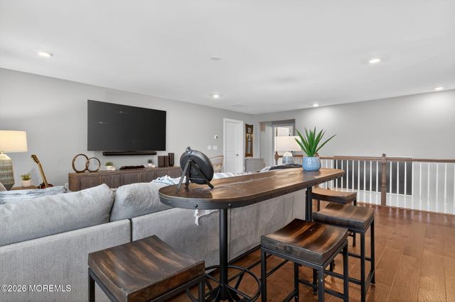 33 Samuel Drive, Barnegat, NJ 08005