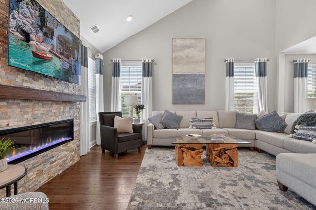 33 Samuel Drive, Barnegat, NJ 08005