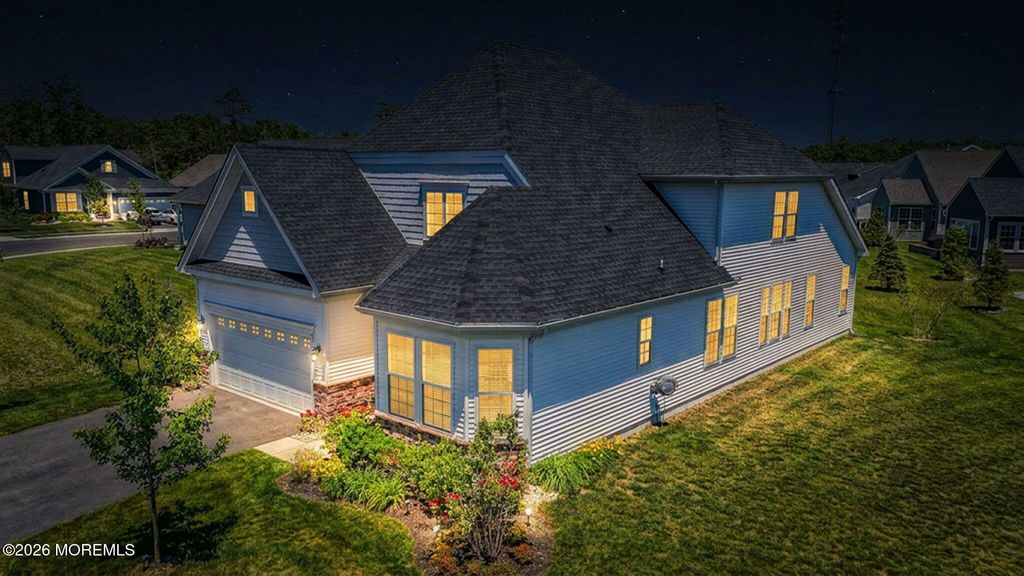 33 Samuel Drive, Barnegat, NJ 08005