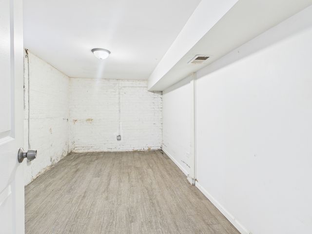 3345 W Carroll Avenue, Chicago, IL 60624