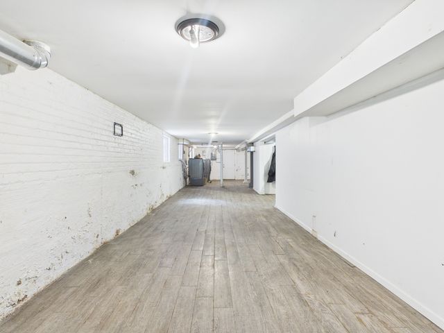 3345 W Carroll Avenue, Chicago, IL 60624