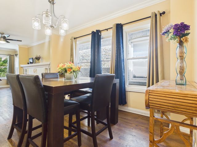 3345 W Carroll Avenue, Chicago, IL 60624