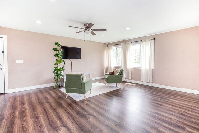 96 Sherwood Drive, Independence, KY 41051