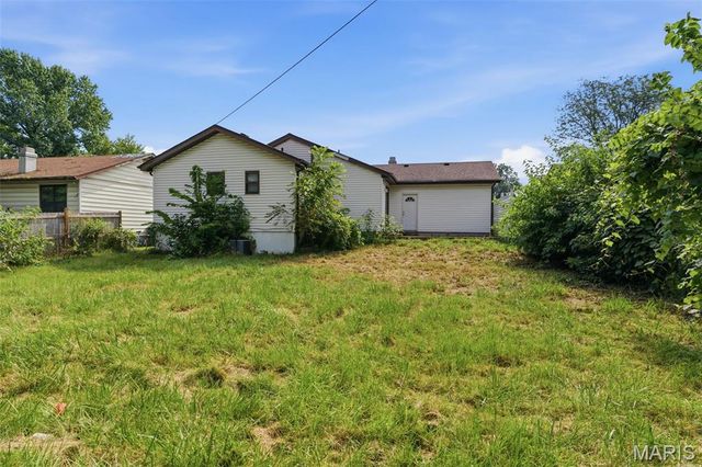 11321 Aspen Woods Drive, St Louis, MO 63138