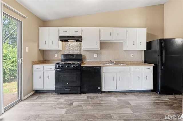 11321 Aspen Woods Drive, St Louis, MO 63138
