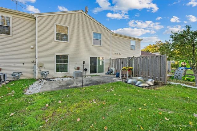 44 Silver Tree Circle, Cary, IL 60013