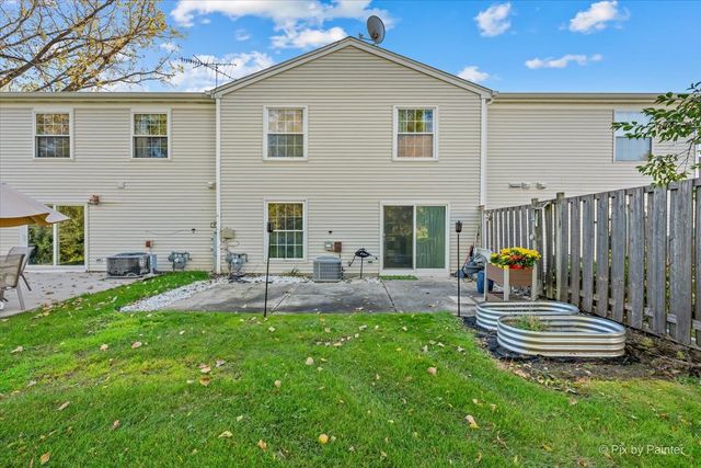 44 Silver Tree Circle, Cary, IL 60013