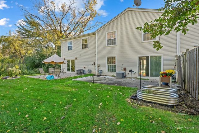 44 Silver Tree Circle, Cary, IL 60013