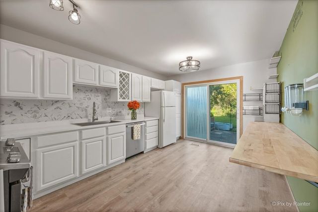 44 Silver Tree Circle, Cary, IL 60013