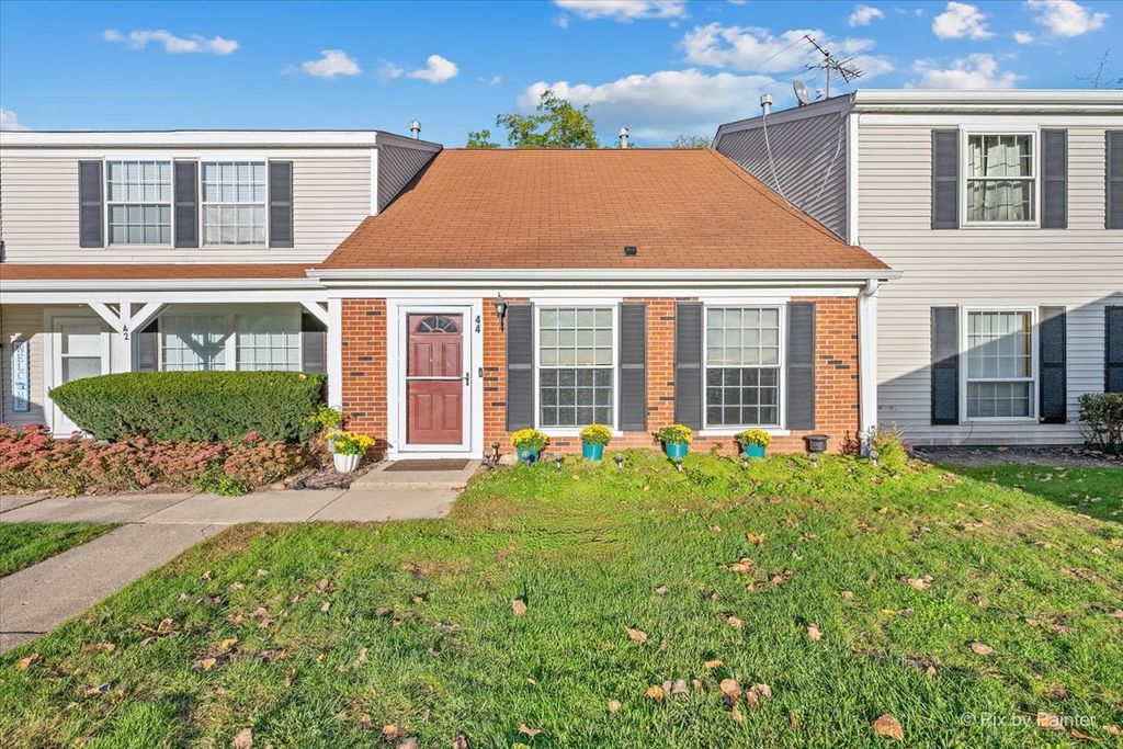 44 Silver Tree Circle, Cary, IL 60013