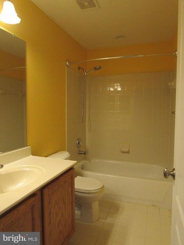 8708 DORIAN LN, Clinton, MD 20735