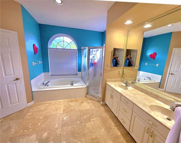 7927 ROUNDELAY DRIVE, New Port Richey, FL 34654