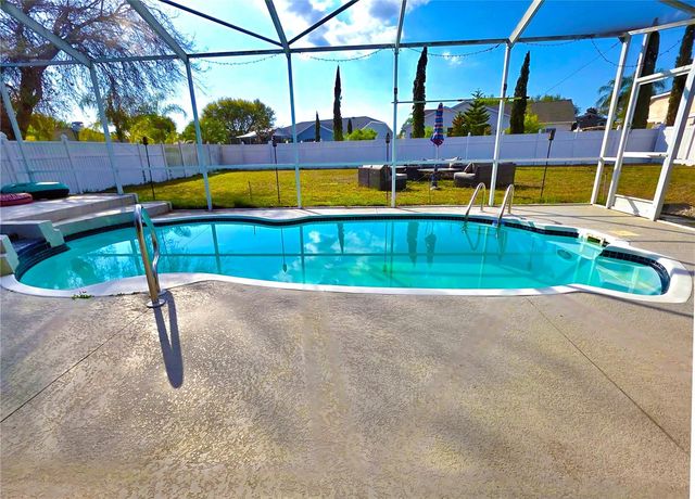 7927 ROUNDELAY DRIVE, New Port Richey, FL 34654