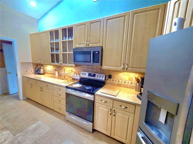 7927 ROUNDELAY DRIVE, New Port Richey, FL 34654