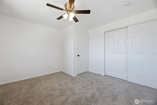 506 Calistoga Street W, Orting, WA 98360