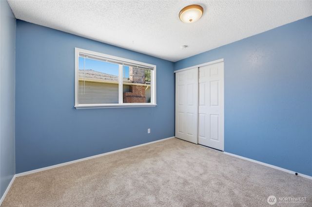 506 Calistoga Street W, Orting, WA 98360
