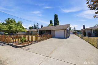 506 Calistoga Street W, Orting, WA 98360
