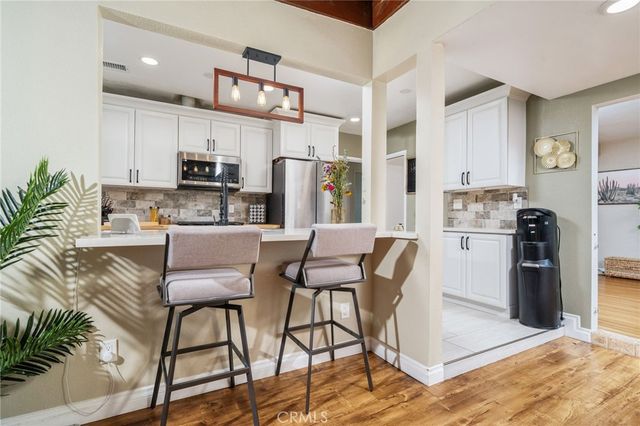 5595 Hawthorne, Montclair, CA 91763